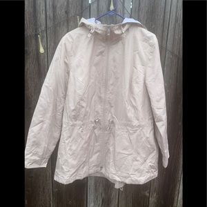 Lightweight coat- worn less than 5 times.